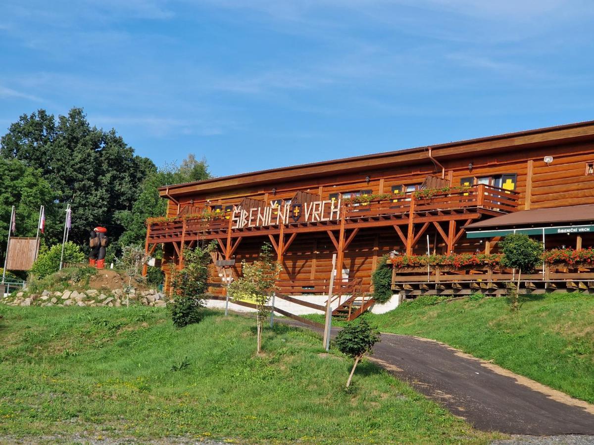 Sport-Hotel Sibenicni Vrch Mnichovice Buitenkant foto