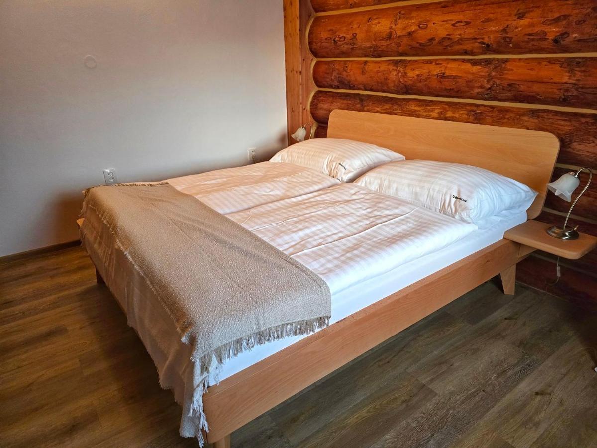 Sport-Hotel Sibenicni Vrch Mnichovice Buitenkant foto