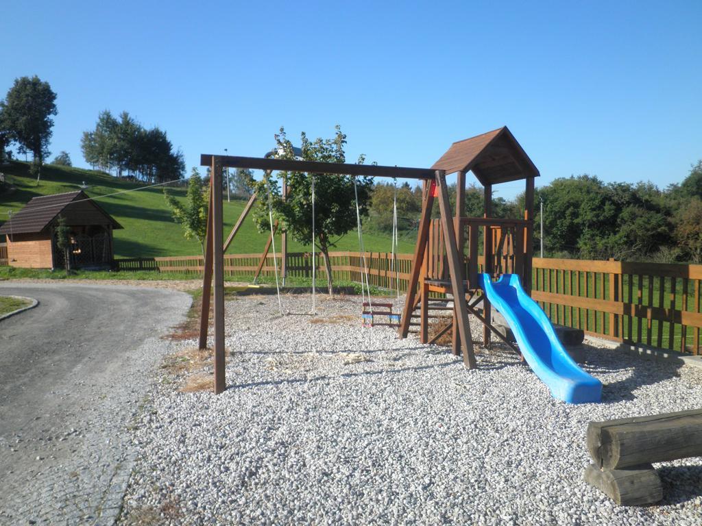 Sport-Hotel Sibenicni Vrch Mnichovice Buitenkant foto